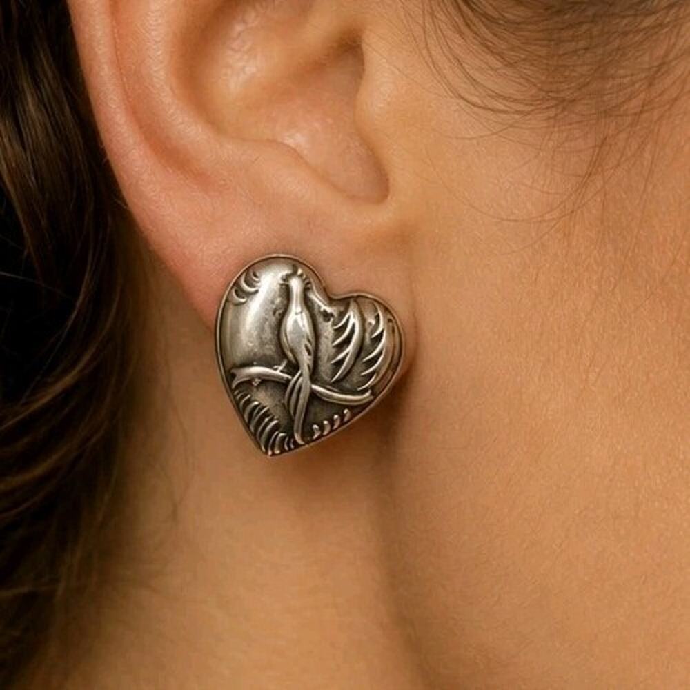 Vintage 1940s Sterling Silver Uncas Signed Heart Love Bird Screw Back Earrings